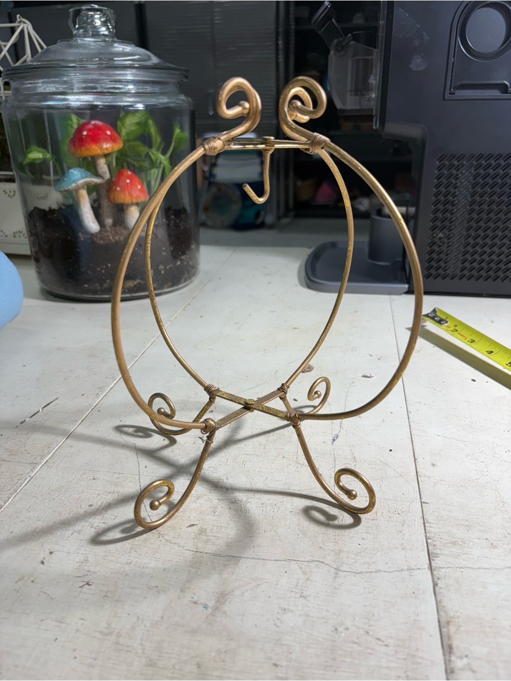 Gold Metal Scroll ornament/ tiny plant Stand